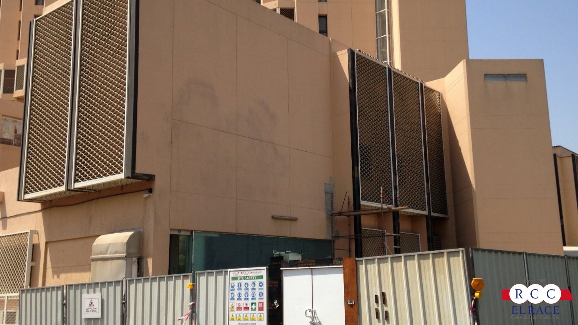 LASIK Clinic - Dubai Hospital